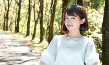 自分に自信を持つためには、コンプレックスや悩みを解決することが良い方法ではある