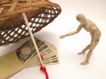 儲け話は最も確実にお金を失う方法である