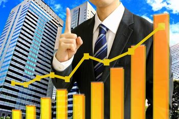 ネット副業では、無料で有益な情報を提供することが大切。無料のもののレベルを全力で上げるようにしよう！