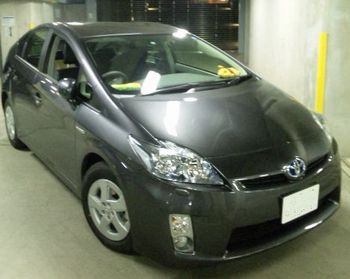 新車のプリウスを買ったけど、まったく興味が持てなかった