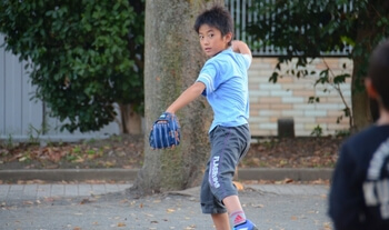 子どもは、自分の体を自分の思いどおりに動かすことができない！