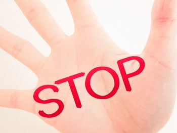 ねずみ講も、マルチ商法も、ネットワークビジネスも、MLMも全部一緒。儲かりそうだけど、実際にやってみても儲からない。なぜなら、すべて他人任せのビジネスモデルになっているから。